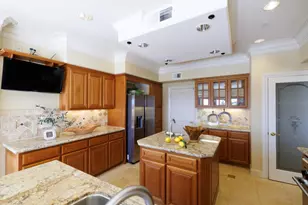 11837 Upland Way, Cupertino, CA 95014 - Photo 22