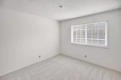 949 Gilchrist Dr 4, San Jose, CA 95133 - Photo 14