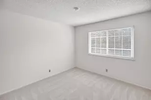 949 Gilchrist Dr 4, San Jose, CA 95133 - Photo 14