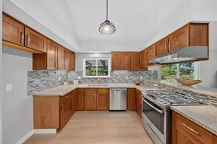 402 Sylvan Ave, Mountain View, CA 94041 - Photo 20