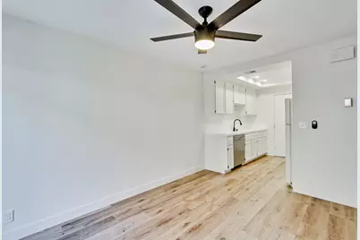 8550 Wren Ave 3A, Gilroy, CA 95020 - Photo 10