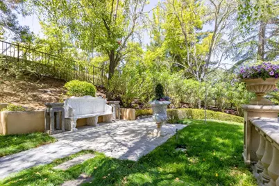 19 Farm Ln, Hillsborough, CA 94010 - Photo 18
