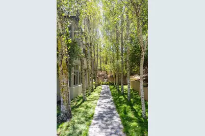 19 Farm Ln, Hillsborough, CA 94010 - Photo 20