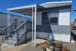 1117 Baldwin St 35, Salinas, CA 93906 - Photo 2