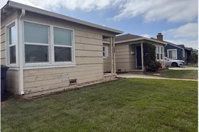 146 Rodeo Ave, Salinas, CA 93906 - Photo 1