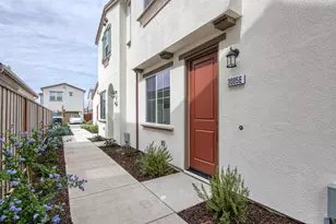 3052 Macarthur Dr D, Marina, CA 93933 - Photo 2