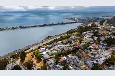 90 Santa Clara, Brisbane, CA 94005 - Photo 2