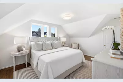 1560 Cypress Ave, Burlingame, CA 94010 - Photo 20