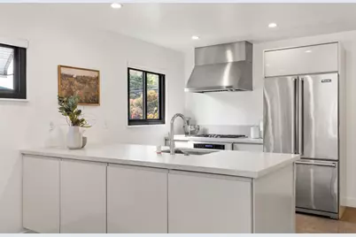 1096 Valencia Way, Pacifica, CA 94044 - Photo 8