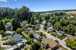 105 Quarry Ln, Santa Cruz, CA 95060 - Photo 4