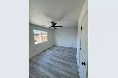 76 Sunset Ct, San Jose, CA 95116 - Photo 14