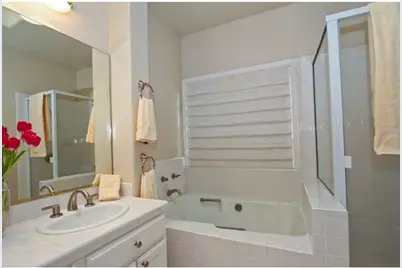 1990 Valparaiso Ave, Menlo Park, CA 94025 - Photo 8