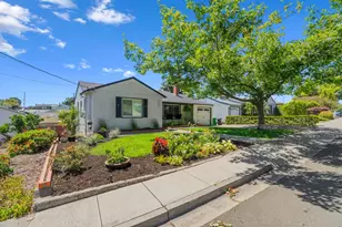 16083 Berkshire Dr, Castro Valley, CA 94578 - Photo 32