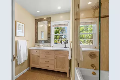 16083 Berkshire Dr, Castro Valley, CA 94578 - Photo 12