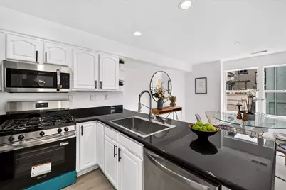 305 Hoffman St, Colma, CA 94014 - Photo 8
