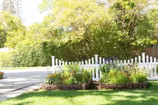 3751 Bay Rd, Menlo Park, CA 94025 - Photo 36