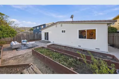 715 Montezuma Dr, Pacifica, CA 94044 - Photo 38