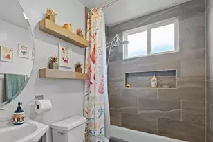 1370 Matador Dr, Hollister, CA 95023 - Photo 16