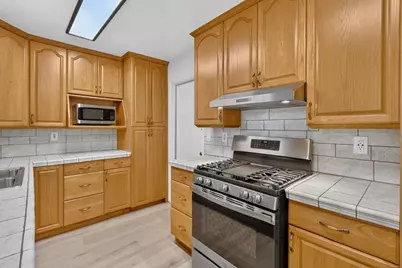 756 Kathryne Ave, San Mateo, CA 94401 - Photo 22