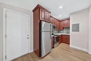 585 E St James St, San Jose, CA 95112 - Photo 34