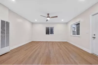 585 E Saint James St, San Jose, CA 95112 - Photo 36