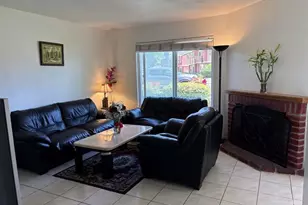 1664 Hollowcreek Pl, San Jose, CA 95121 - Photo 2