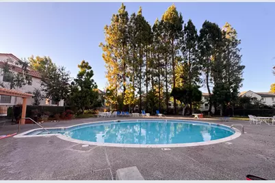 10199 Danube Dr, Cupertino, CA 95014 - Photo 12