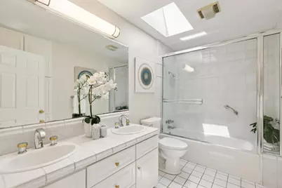 13385 Surrey Ln, Saratoga, CA 95070 - Photo 34
