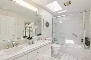 13385 Surrey Ln, Saratoga, CA 95070 - Photo 34