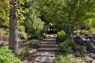 13385 Surrey Ln, Saratoga, CA 95070 - Photo 42