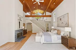 13385 Surrey Ln, Saratoga, CA 95070 - Photo 20