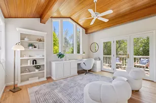 13385 Surrey Ln, Saratoga, CA 95070 - Photo 22