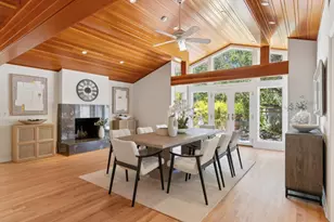 13385 Surrey Ln, Saratoga, CA 95070 - Photo 10