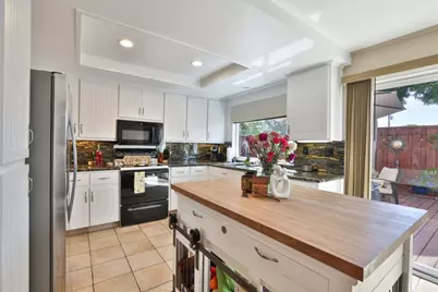 1487 Carrington Cir, San Jose, CA 95125 - Photo 12