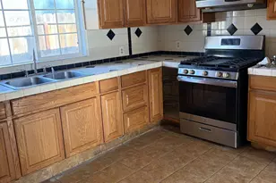 563 A St, Hollister, CA 95023 - Photo 2