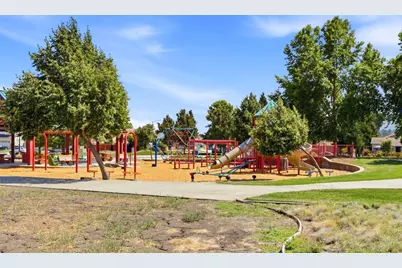 1301 Peregrine Dr, Gilroy, CA 95020 - Photo 44