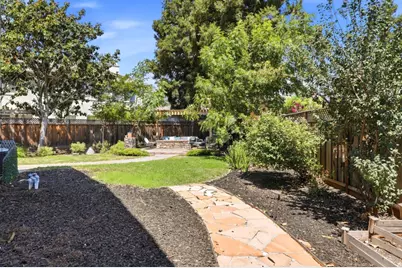 1301 Peregrine Dr, Gilroy, CA 95020 - Photo 36