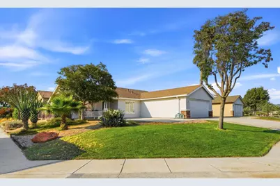 801 Gonzalez Cir, Gonzales, CA 93926 - Photo 2