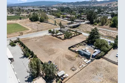 13350 Kimble Ct, San Martin, CA 95046 - Photo 4