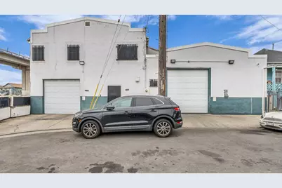909 53rd Ave, Oakland, CA 94601 - Photo 2
