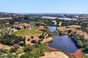 211 Smith Rd, Watsonville, CA 95076 - Photo 14