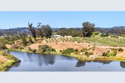 211 Smith Rd, Watsonville, CA 95076 - Photo 16