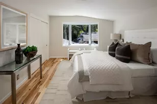 13100 Byrd Ln, Los Altos Hills, CA 94022 - Photo 16