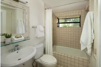 13100 Byrd Ln, Los Altos Hills, CA 94022 - Photo 18