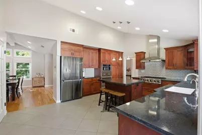 880 Opal Dr, San Jose, CA 95117 - Photo 16