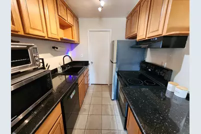 1126 NW Cherry Ave 136, San Bruno, CA 94066 - Photo 10