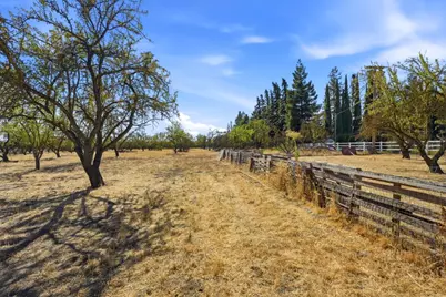 925 Ohio Ave, Modesto, CA 95358 - Photo 36
