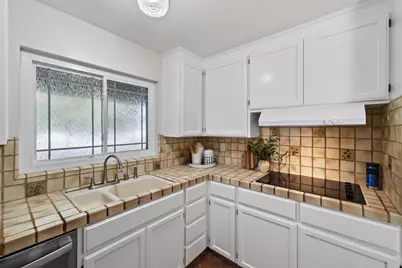 4032 Hastings Ave, San Jose, CA 95118 - Photo 14