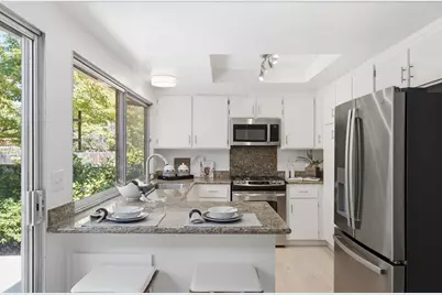 709 Carlisle Way, Sunnyvale, CA 94087 - Photo 14