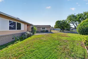2946 Benjamin Ct, San Jose, CA 95124 - Photo 8